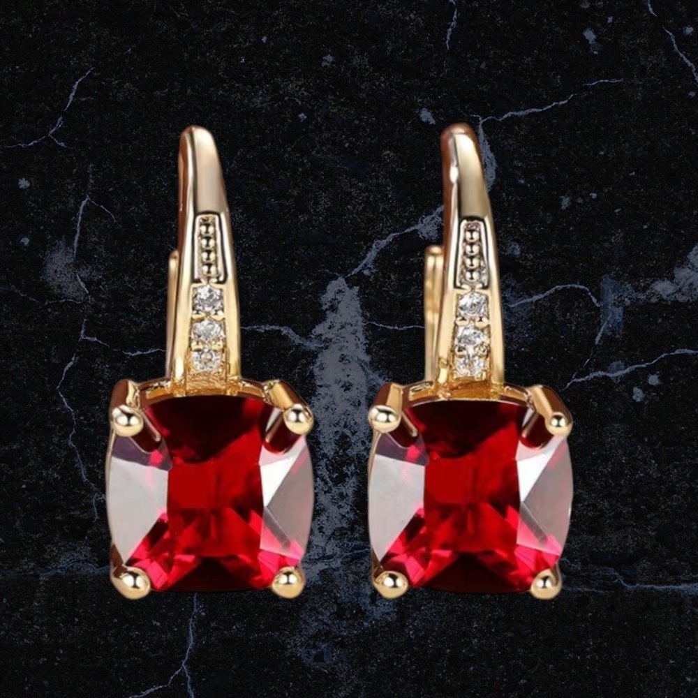 New Womans 7.00 ct Garnet .38 ct White Sapphire 14kt Yellow Gold Drop Earrings - Picture 7 of 9